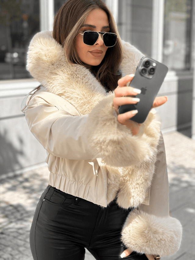 WINTER GLAM télikabát szőrmés kapucnival - Image 5